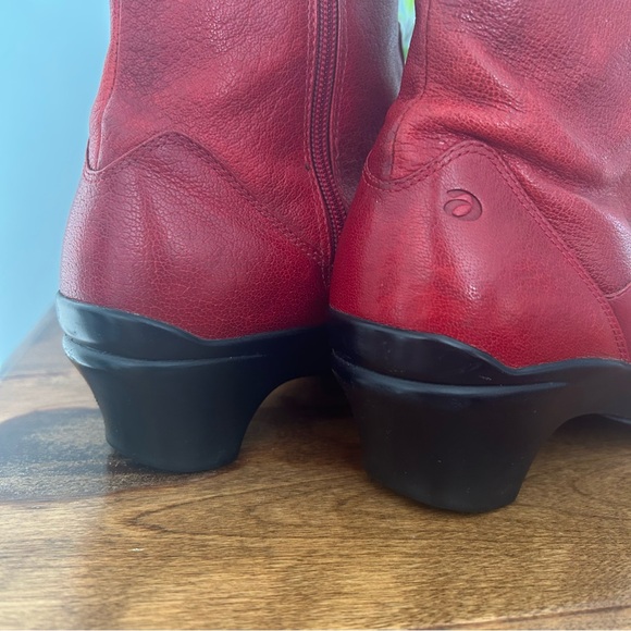 Aravon Red Leather Booties w Zip Closure, Women’s - Picture 4 of 14